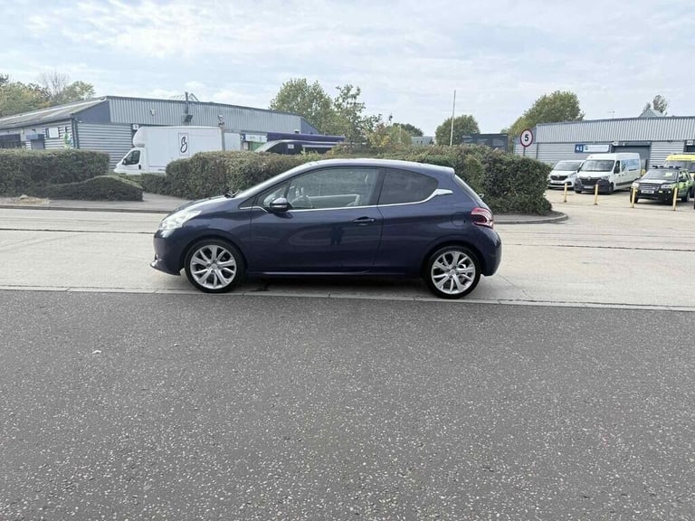 2012 Peugeot 208 1.6 e-HDi 115 Feline 3dr HATCHBACK Diesel Manual