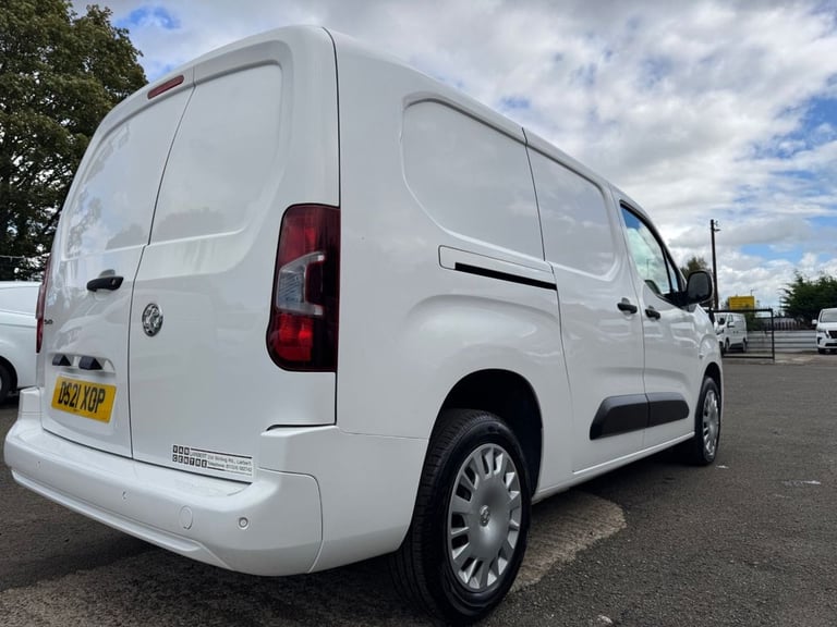 2021 Vauxhall Combo 1.5 Turbo D 2300 Sportive Panel Van 6dr Diesel Manual L2 H1 Euro 6 (100 ps) P...