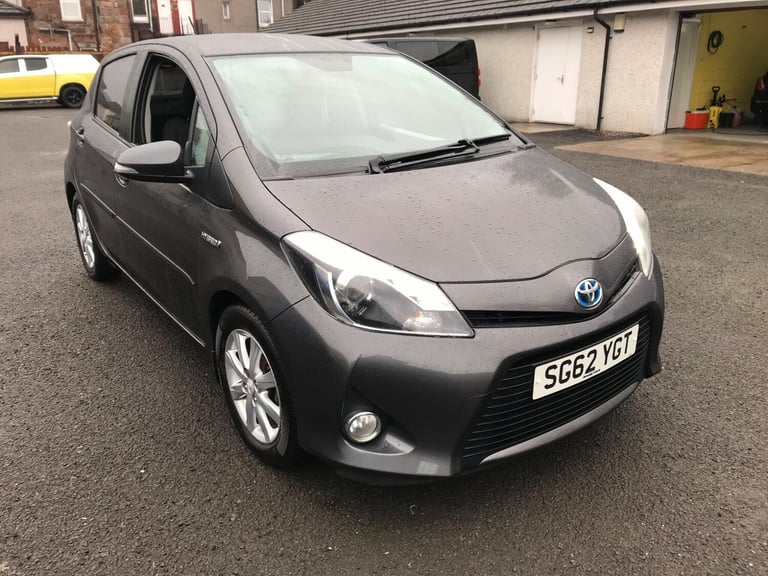 2012 Toyota Yaris 1.5 VVT-h T4 CVT Euro 5 5dr HATCHBACK Petrol/Electric Hybrid Automatic