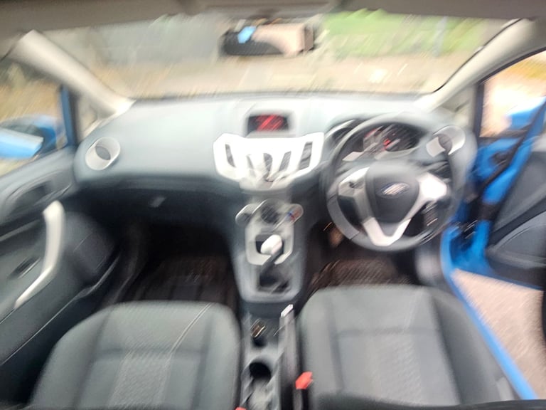 fiesta 1.4 zetec 2key SERV HIS NEW CLUTCH AN CAMBELT DRIVES PERFECT IMMACULATE 