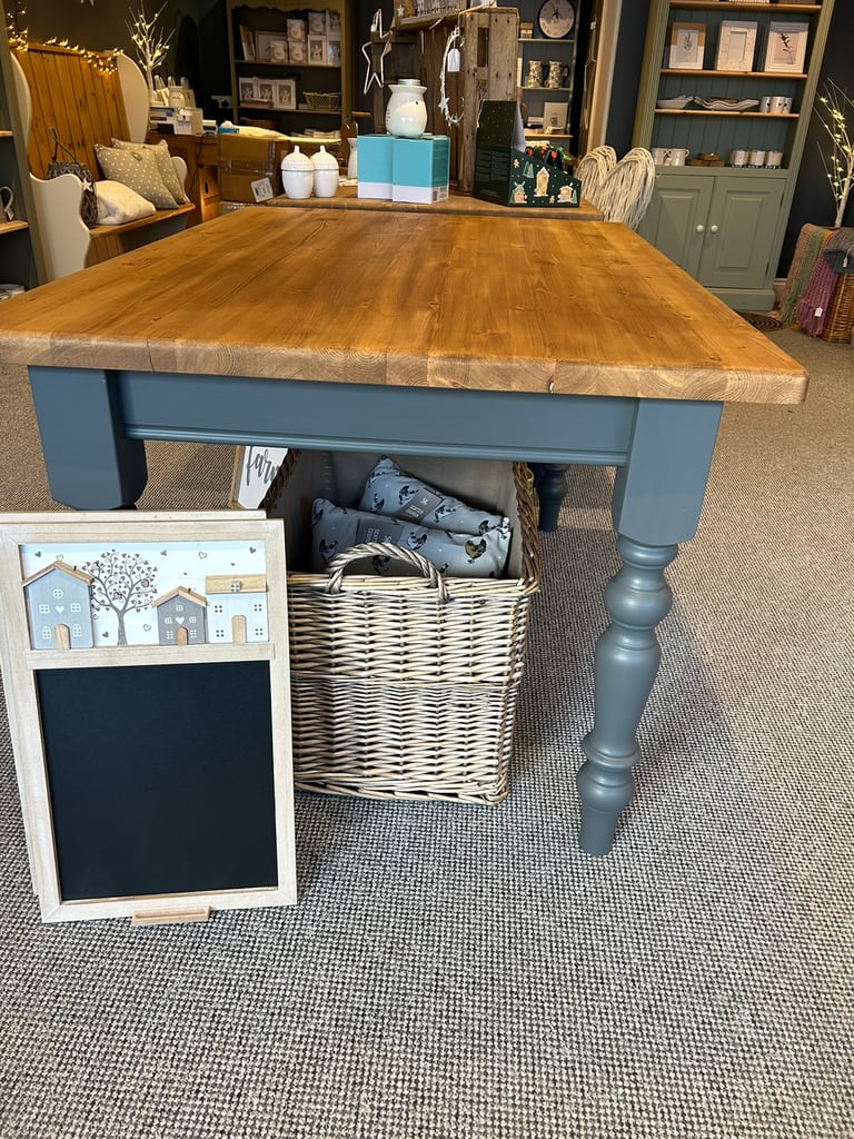 Farmhouse table for Sale Dining Tables Chairs Gumtree