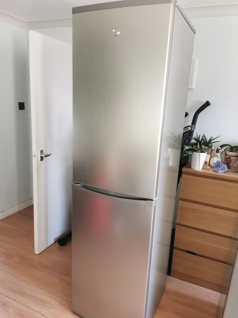 image for Fridge freezer Hoover 