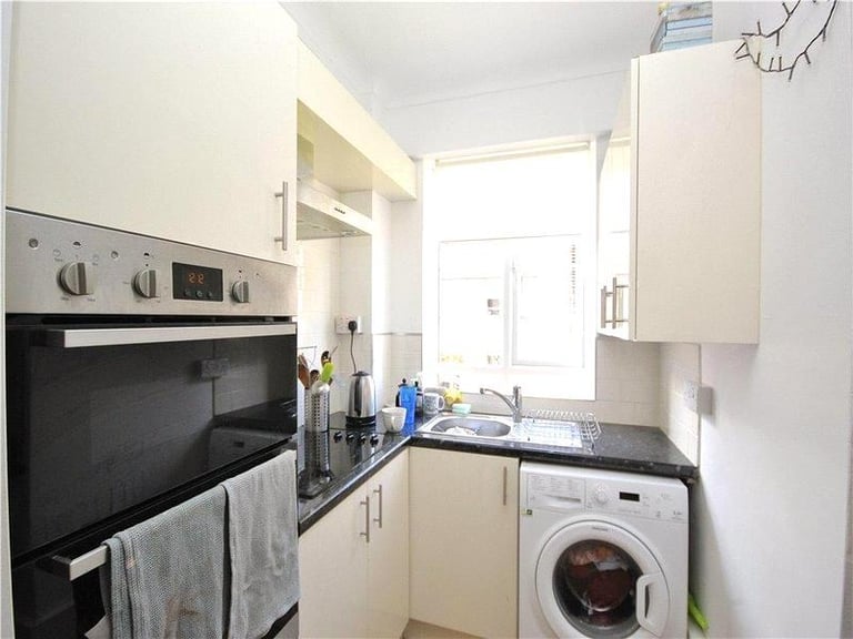 🏠 Bright and cozy room in Stepney Green
