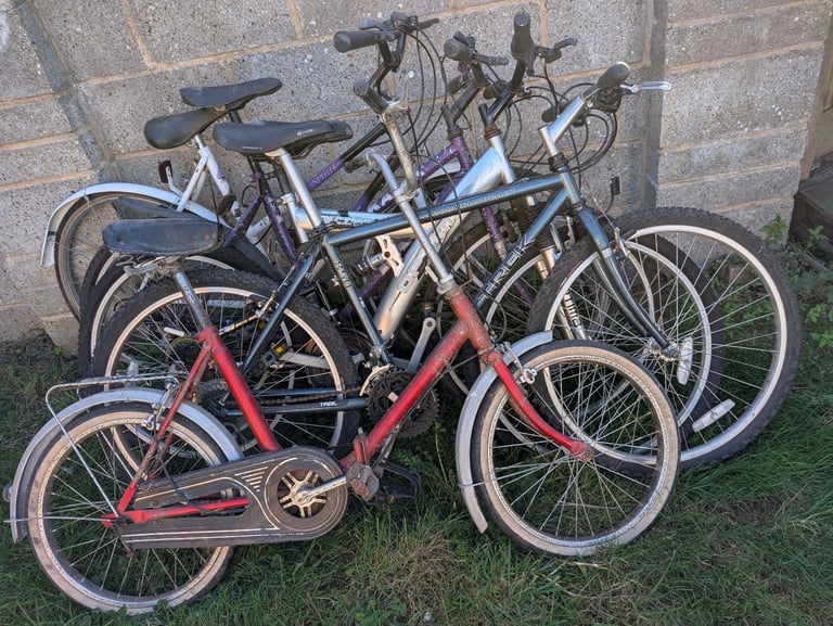 Job lot of 5 push bike spares or repairs.