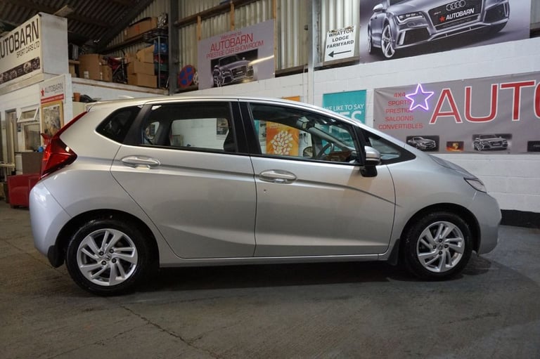 2017 Honda Jazz 1.3 i-VTEC SE Hatchback 5dr Petrol CVT Euro 6 (s/s) (102 ps) Hatchback Petrol Aut...