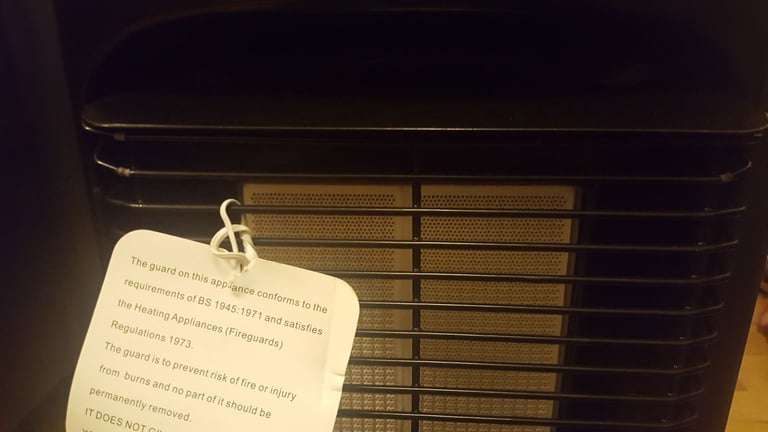 calor gas mini heat black lpg radiant mobile heater fitted with 21mm butane regulator new other