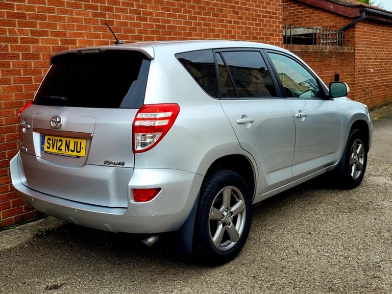 2012 Toyota RAV4 2.2 D-4D XT-R 5dr ESTATE DIESEL Manual