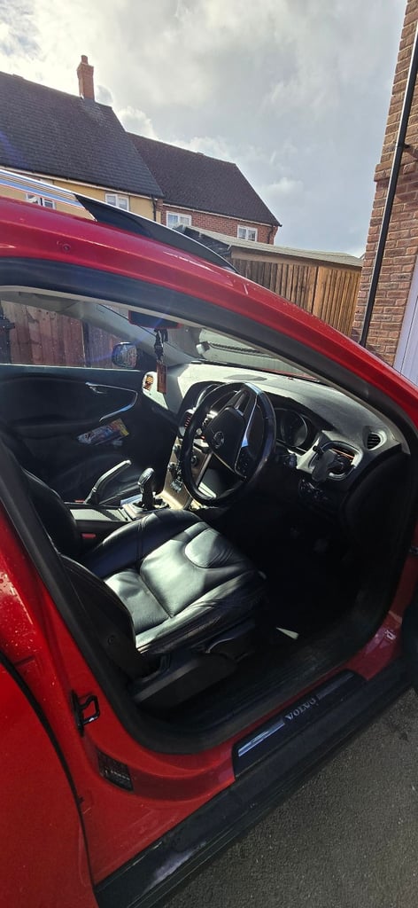 Volvo, V40, Hatchback, 2013, Manual, 1560 (cc), 5 doors