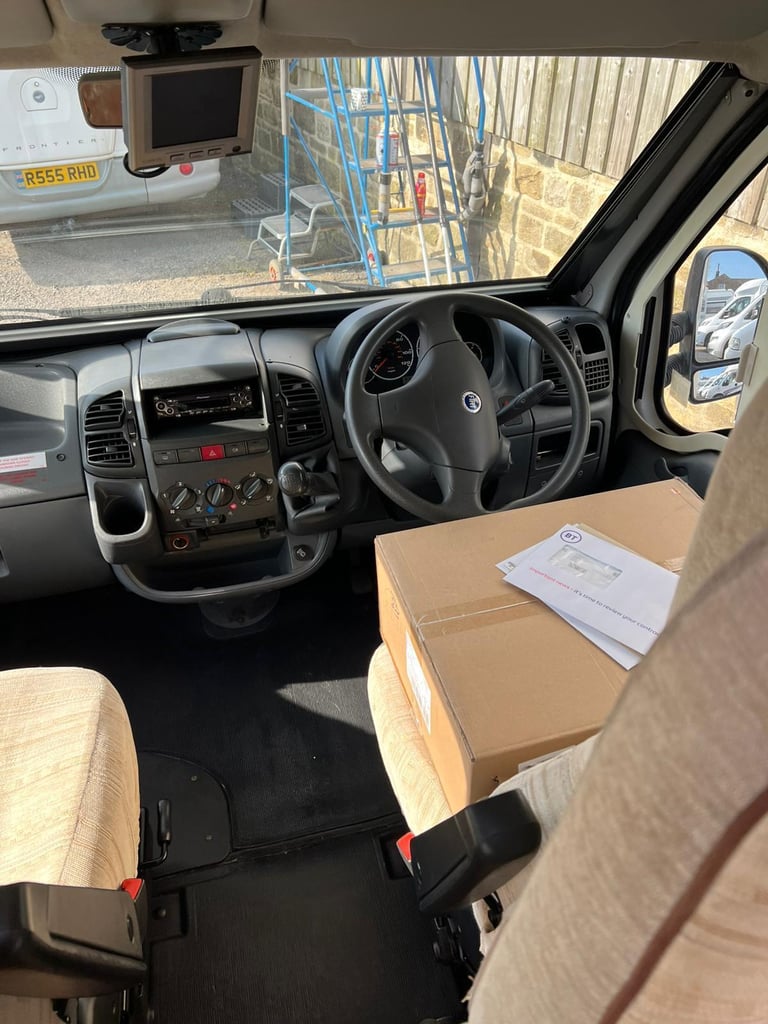 2005 - Adria Coral 630 DH - 2.8ltr - 40,000 miles - 5 berth / 6 belts 