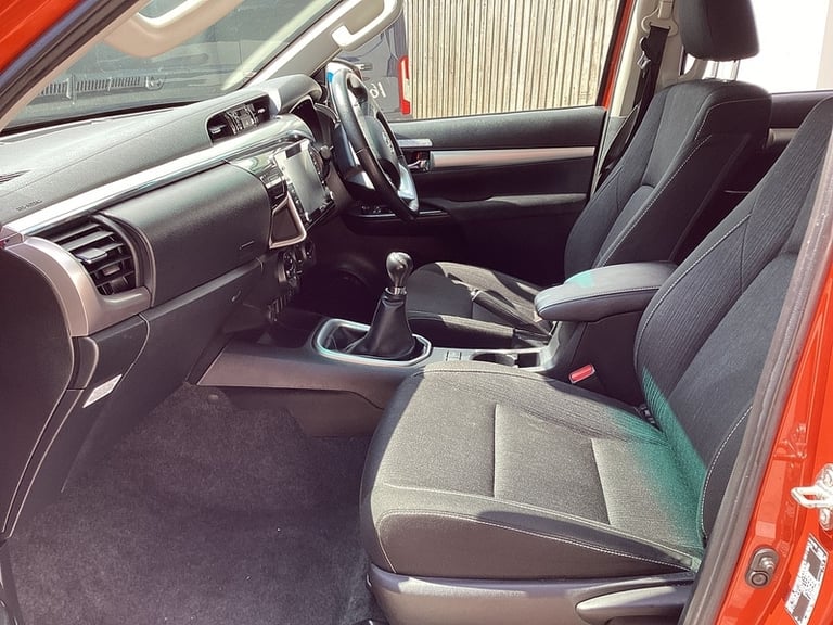 2022 Toyota Hilux D-4D Icon 4X4 D/C A/C Euro 6 Pickup Diesel Manual
