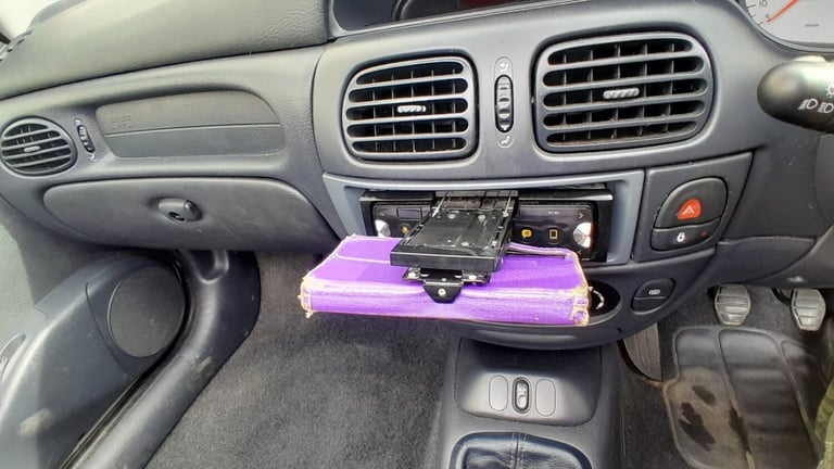 2002 Renault Megane 1.6 16V Dynamique + 2dr COUPE Petrol Manual