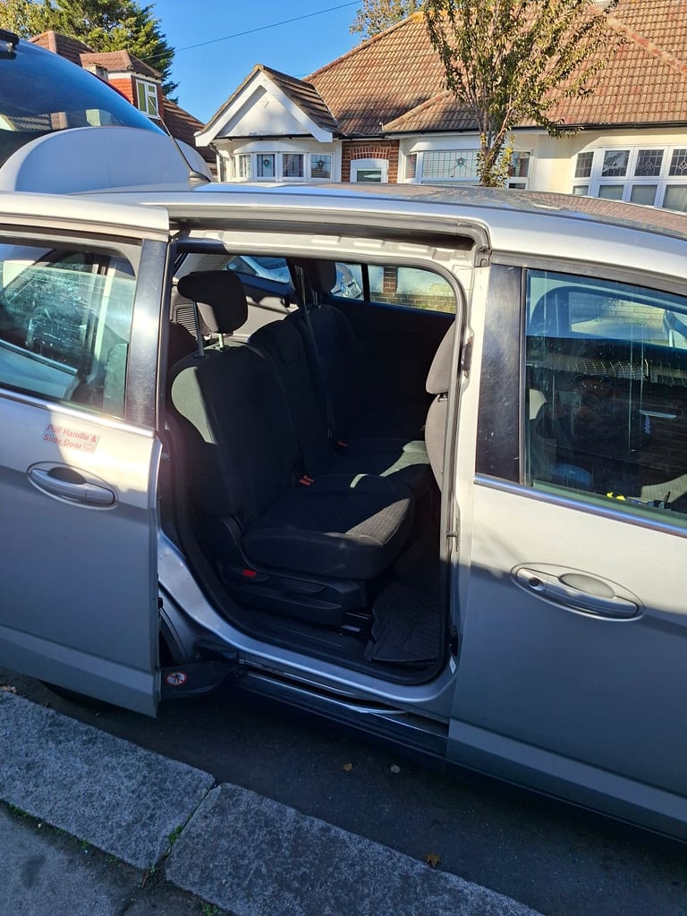 FORD GRAND C-MAX ZETEC 2016 1.5TDCI PCO READY ULEZ FREE 7 SEATER MPV 