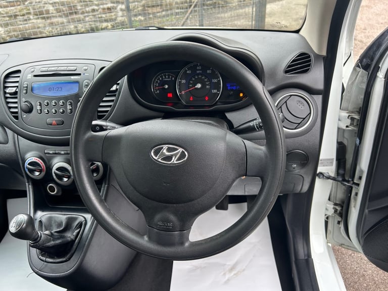 2011 Hyundai i10 1.2 Classic 5dr LOW MILEAGE CHEAP ROAD TAX HATCHBACK Petrol Manual