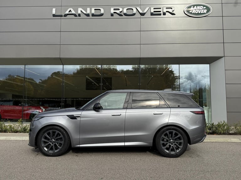 2023 Land Rover Range Rover Sport 3.0 D300 MHEV Dynamic SE SUV 5dr Diesel Auto 4WD Euro 6 (s/s) (...