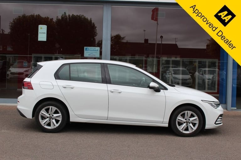 2021 21 VOLKSWAGEN GOLF 2.0 TDI LIFE HATCHBACK 5DR DIESEL MANUAL EURO 6 (S/S) (1