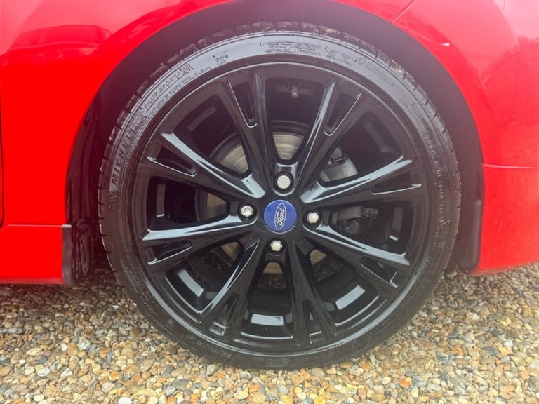 2015 Ford Fiesta 1.0 EcoBoost 140 Zetec S Red 3dr HATCHBACK PETROL Manual
