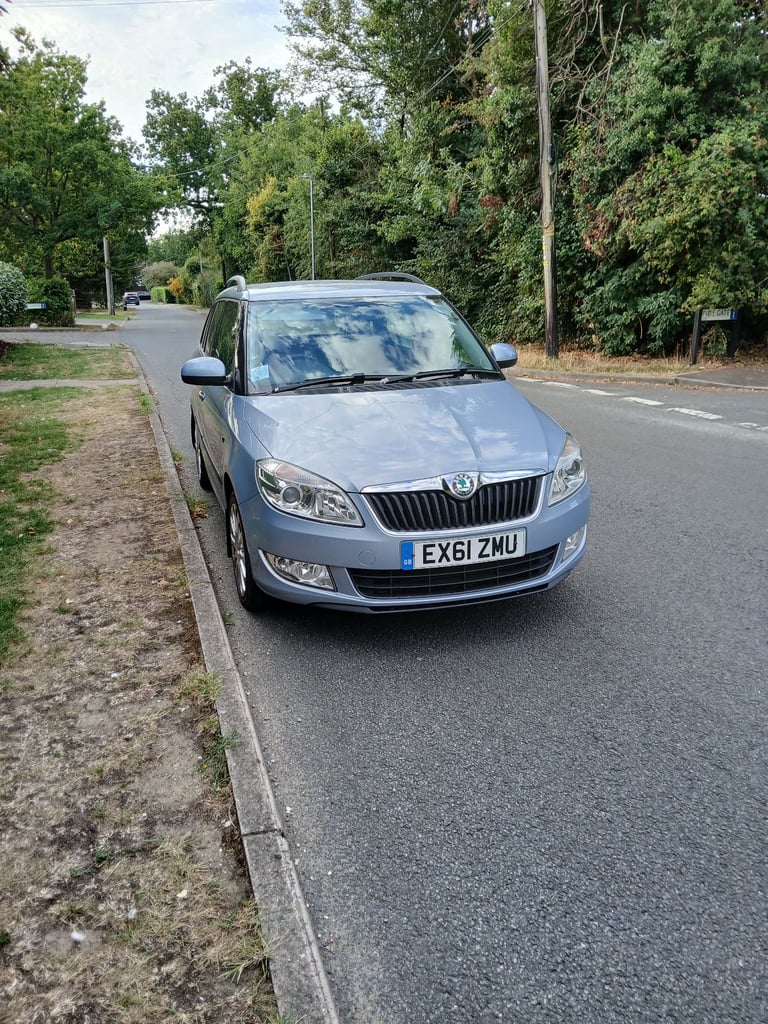 2011 skoda fabia estate 20 rd tax 1250