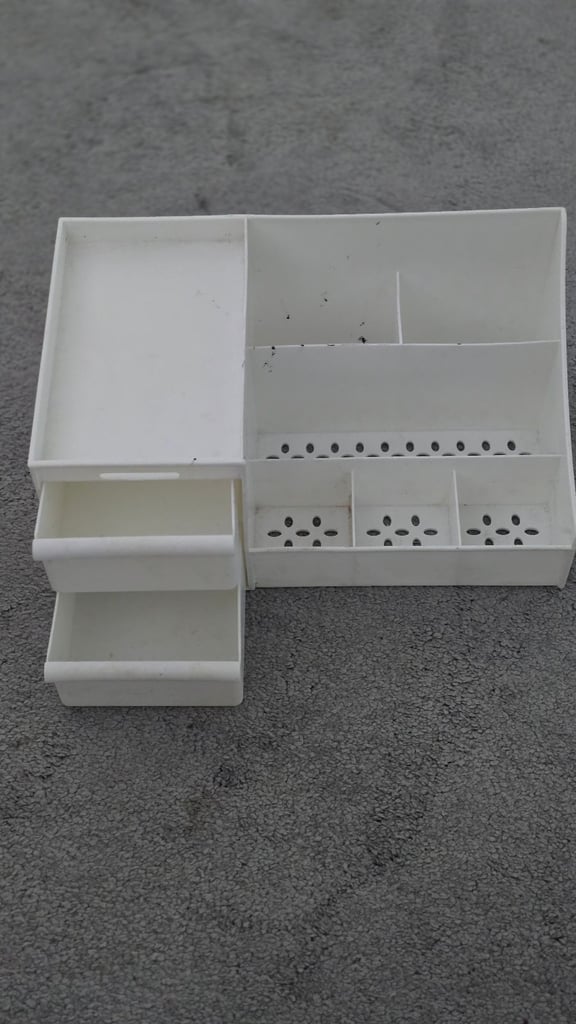White Plastic Cosmetic Makeup Organizer Box with Drawer