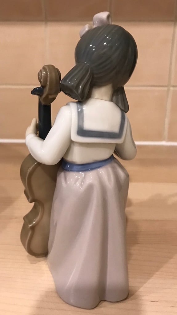 Nao by Lladro Figurine Girl with Cello Christmas 🎄 