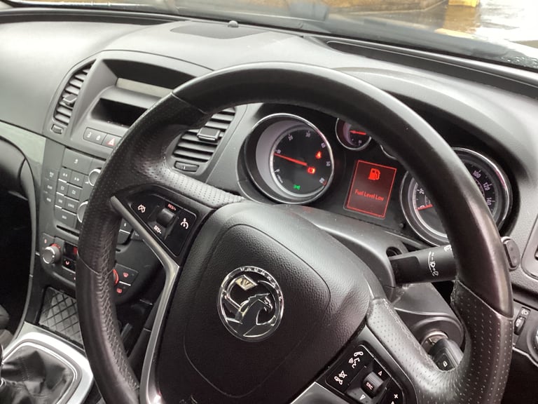 Vauxhall, INSIGNIA, Hatchback, 2009, Manual, 1956 (cc), 5 doors