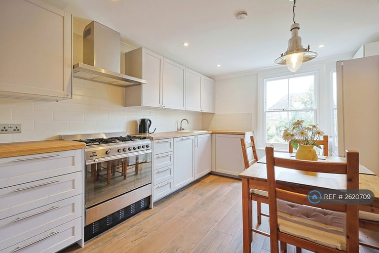 image for 2 bedroom flat in Putney, London, SW15 (2 bed) (#2620709)