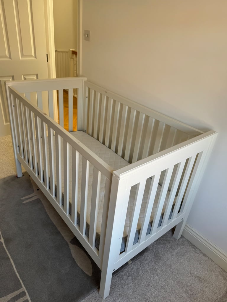 White Company Classic Cot Bed [RRP: £695]