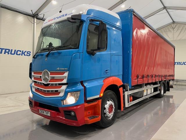 Mercedes-Benz Actros 2530 6x2 Sleeper Cab Curtainsider  