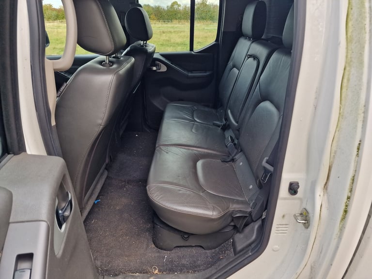 2014 Nissan Navara Automatic LWB 5 Seat Double Cab  Drives Perfect  12mth MOT