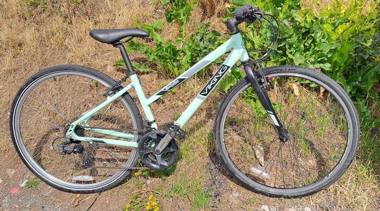 image for Lovely Manhattan hybrid aluminium frame townbike 