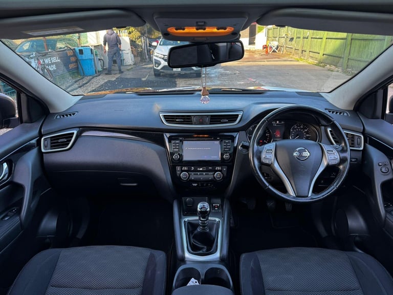 2017 Nissan Qashqai 1.5 dCi N-Connecta 2WD Euro 6 (s/s) 5dr HATCHBACK Diesel Manual