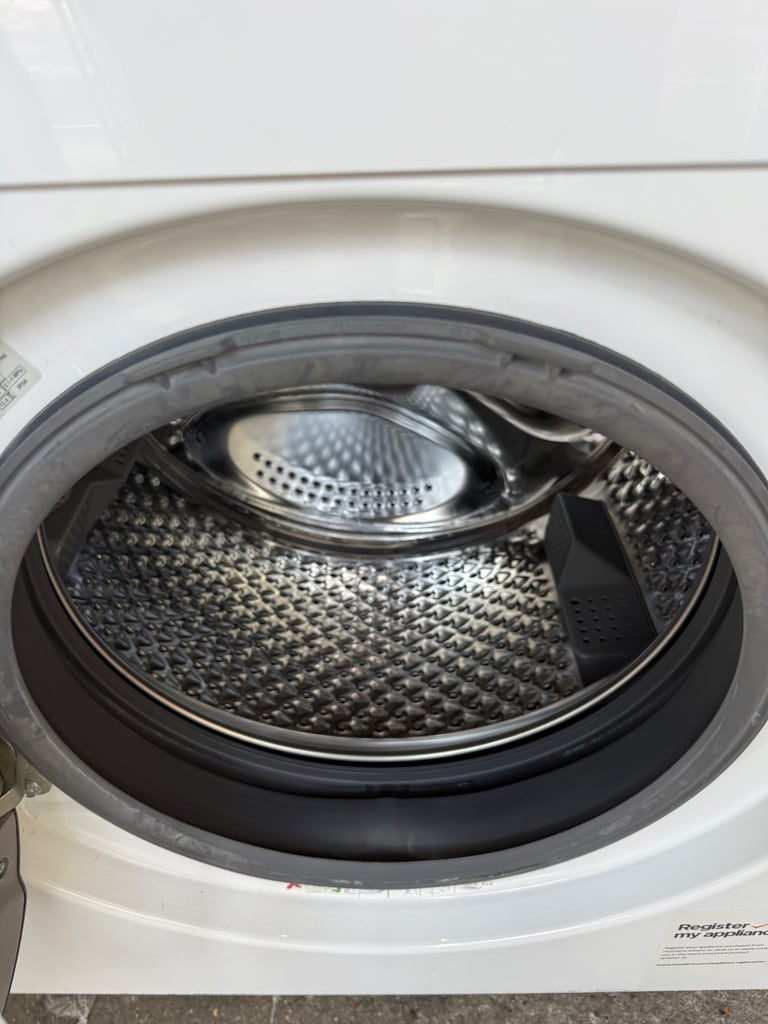 8KG HOWDENS HJA8900 BUILT IN WASHER & DRYER WITH WARRANTY   