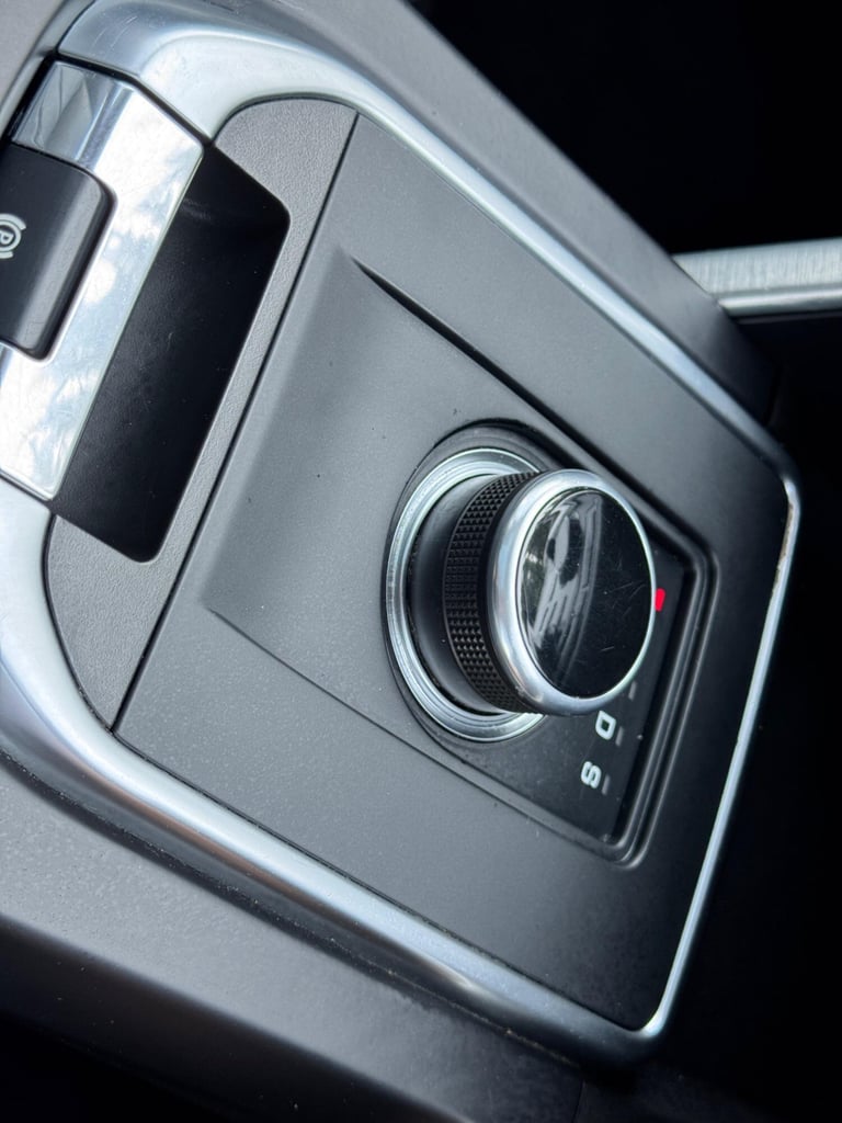 2017 Land Rover Discovery Sport 2.0 SD4 HSE Black Auto 4WD Euro 6 (s/s) 5dr ESTATE Diesel Automatic