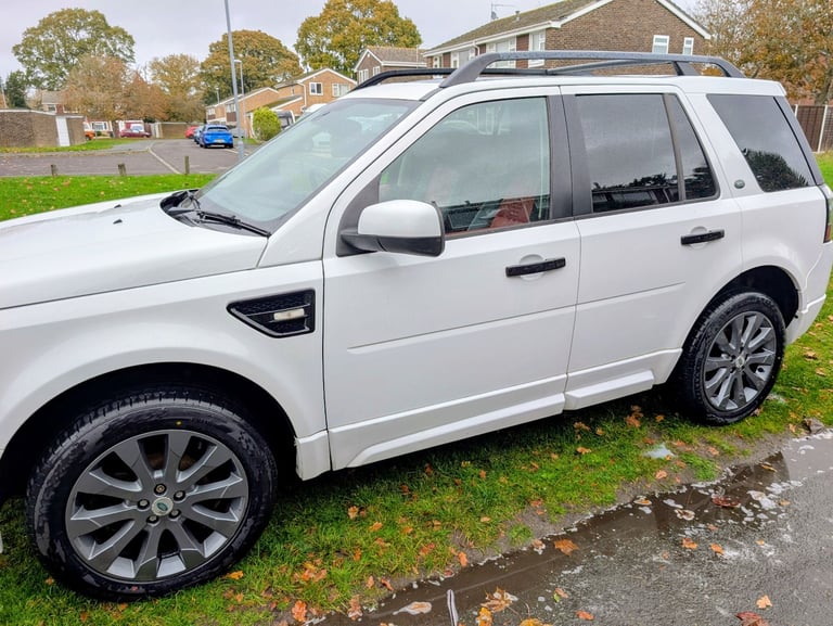 Land Rover, FREELANDER, Estate, 2013, Other, 2179 (cc), 5 doors