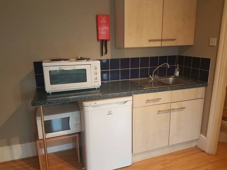 Double Self-Contained Studio in Bedford Hill, Balham, SW12 2HE **ALL BILLS INC**