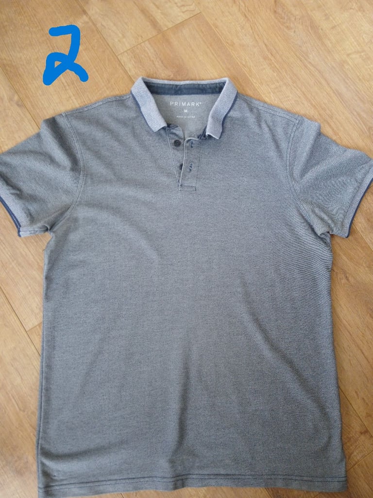 image for Men's tops - size M