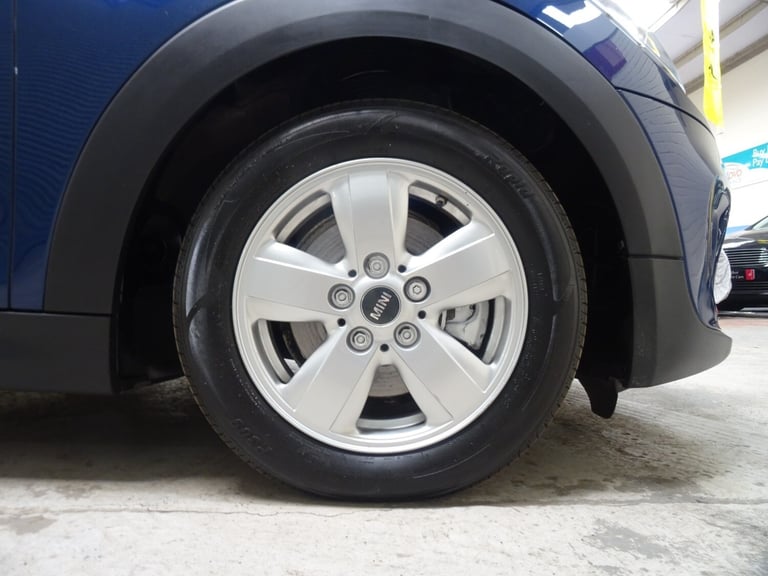 Mini Hatchback 1.5 Cooper 3dr Automatic *LOW MILEAGE*ONLY 16000 MILES FROM NEW*
