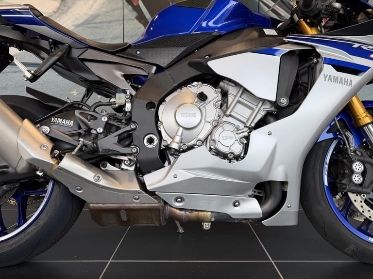 2016 Yamaha YZF-R1 – Excellent Condition, Low Mileage