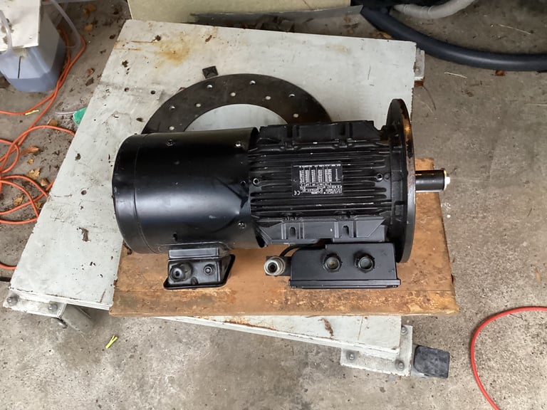 Leroy Somer LSMV100L T Metric Motor 230-480VAC 1745RPM 2.64kW, 3ph motor RRP £2800