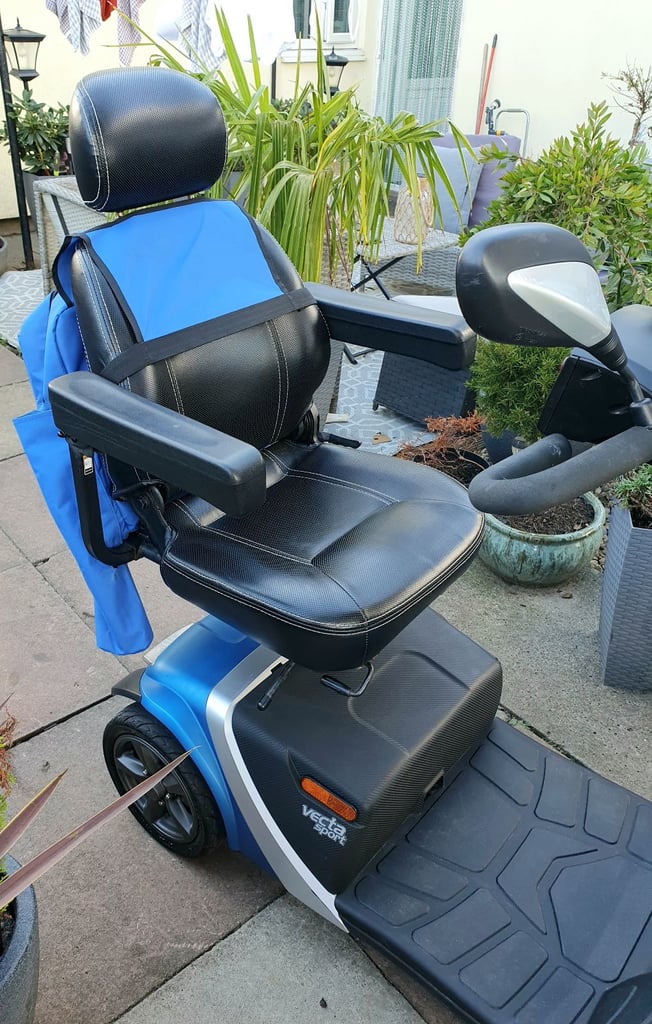 Rascal Vectra Sport 8mph Mobility Scooter 