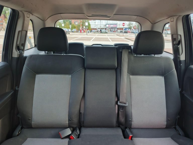 2012 Vauxhall Zafira 1.6 16V Design Euro 5 5dr (SNav) MPV Petrol Manual