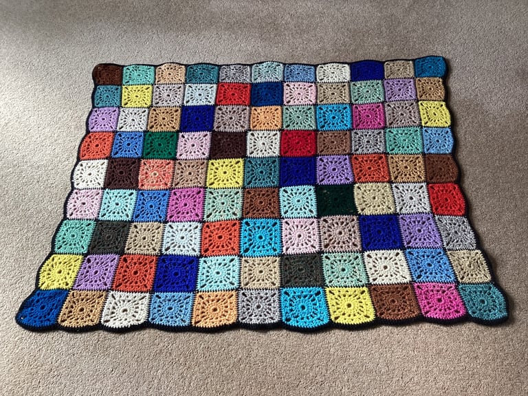 Crochet granny square throw/blanket