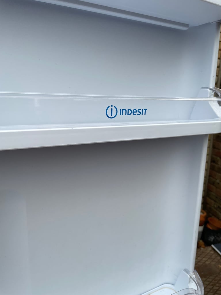 Indesit fridge freezer 