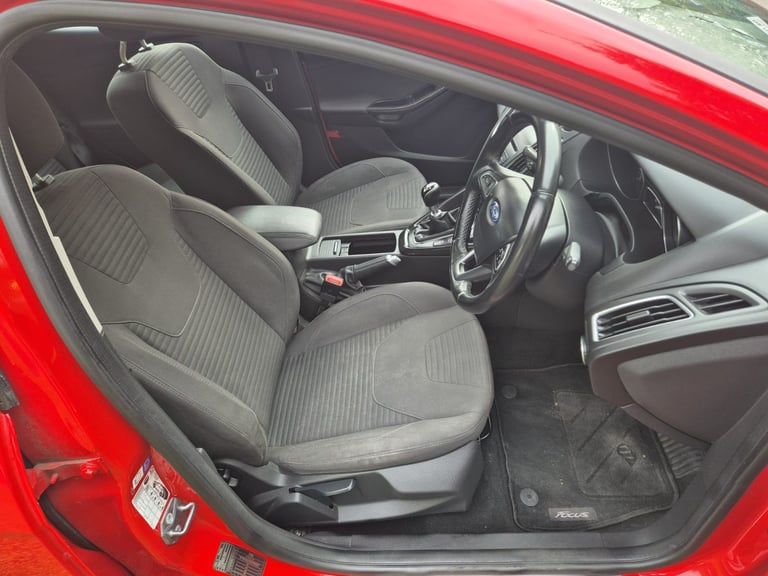 Ford, FOCUS, TITANIUM, Estate, 2015, Manual, 999 (cc), 5 doors, full service history
