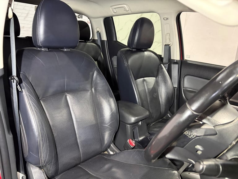 2018 Mitsubishi L200 Double Cab DI-D 178 Warrior 4WD PICK UP DIESEL Manual