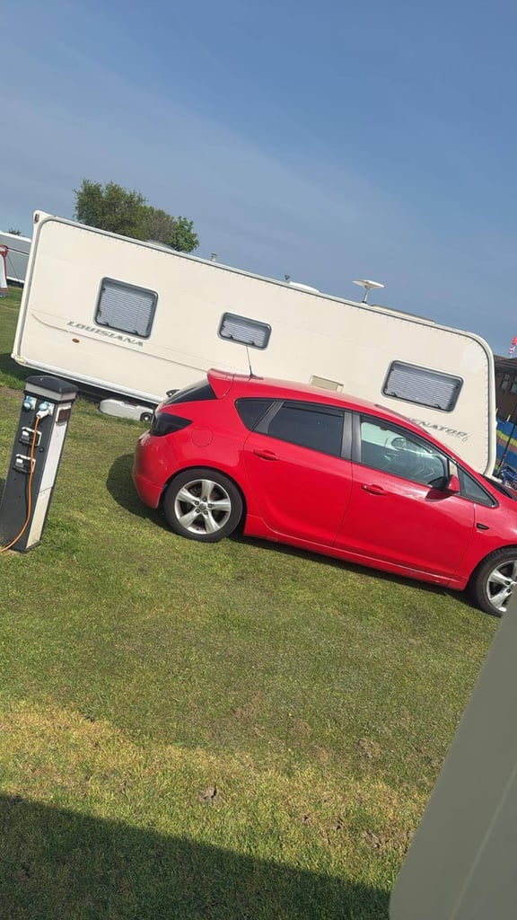 Vauxhall, ASTRA, Hatchback, 2012, Manual, 1956 (cc), 5 doors