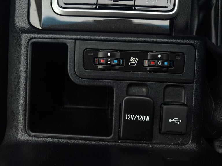 2022 Toyota Land Cruiser 2.8 D-4D 204 Invincible 5dr Auto 7 Seats Station Wagon DIESEL Automatic