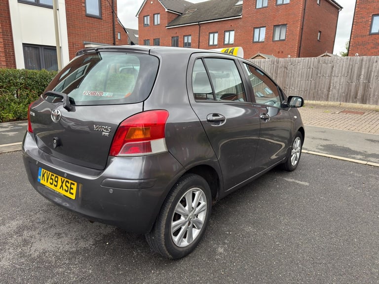 2009 Toyota Yaris 1.33 VVT-i TR 5dr [6] HATCHBACK Petrol Manual