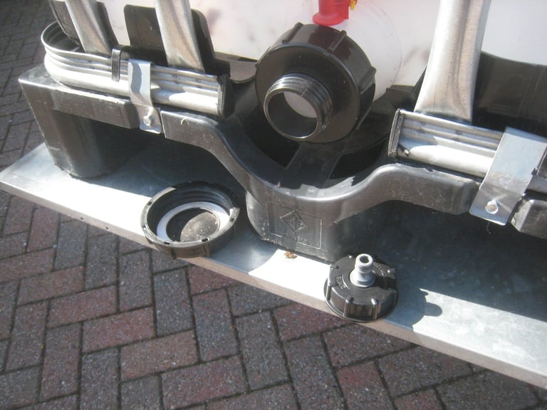 Erde water bowser trailer,600 litre IBC tank, Jockey wheel, Light board