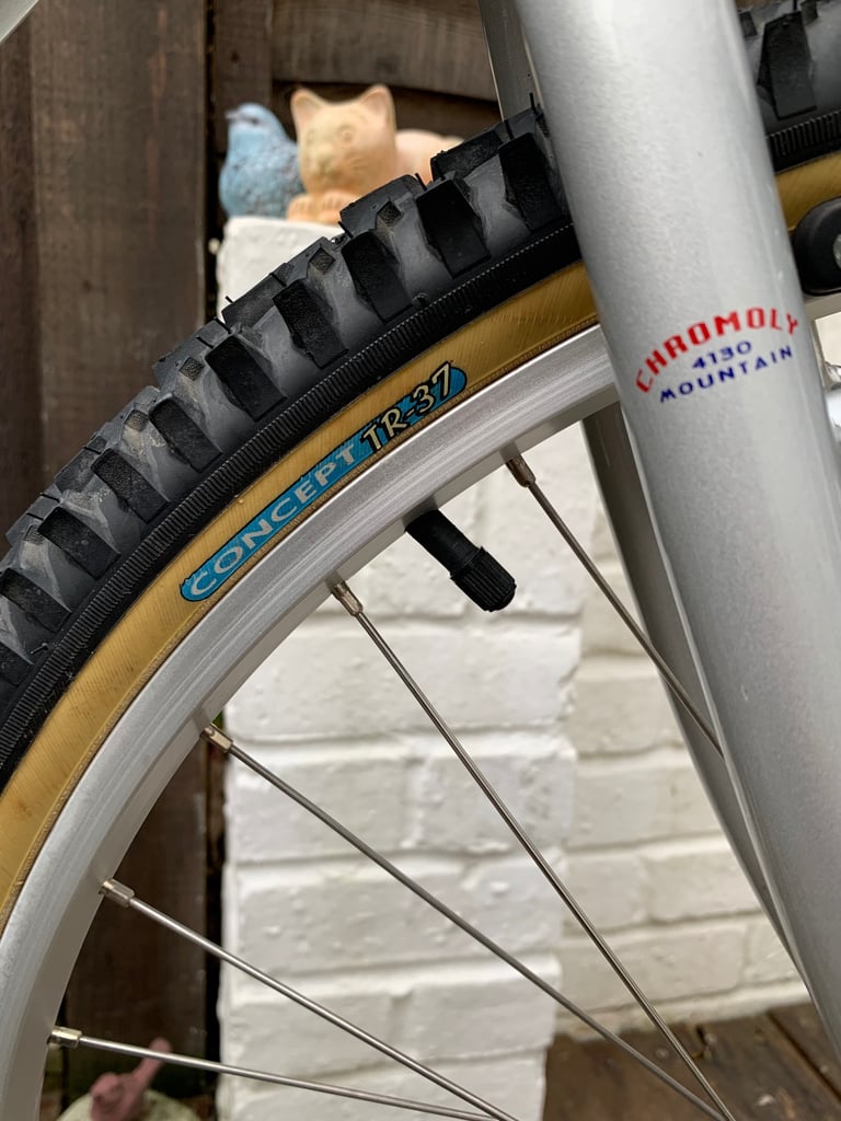 Retro Univega Aluminium 700 SE 26” Wheel Mountain Bike (Fully Serviced)