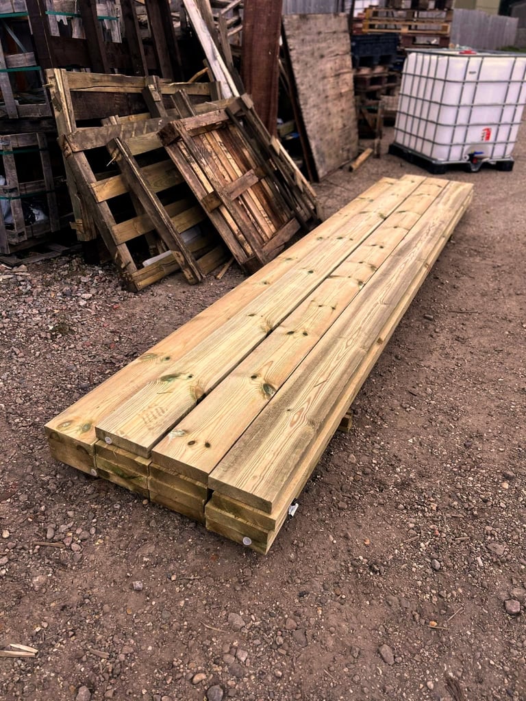 NEW C24 Treated x 27mm x 200mm x 4.2m (8"x2")